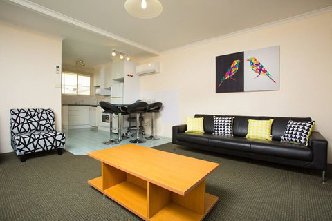 By The Sea 3 - Accommodation NT 4