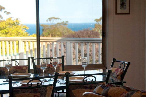 'Carnook House' Tura Beach - Accommodation NT 5
