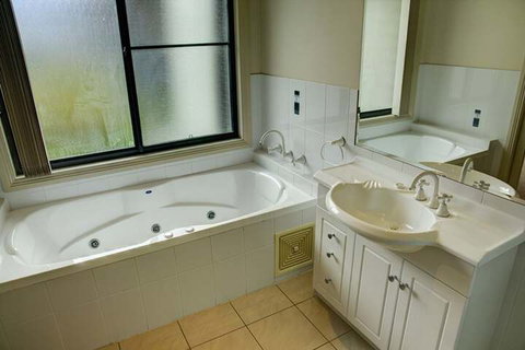 Sunrise Tura Beach - Accommodation NT 5