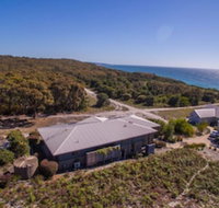 Tura Beachhouse in Dolphin Cove - Accommodation NT