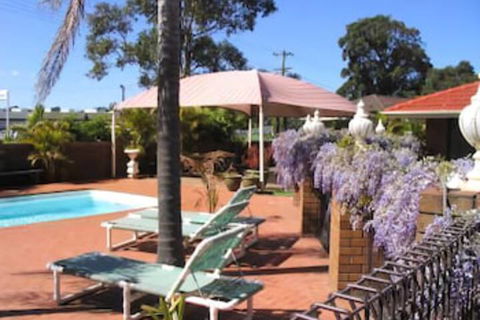 Bomaderry Motor Inn - NT Tourism 1