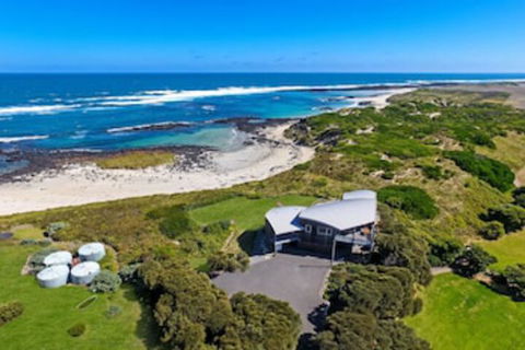 HEARNS BEACH HOUSE - Accommodation NT 0