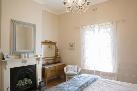 Azalea Cedar-Rose Villa - Accommodation NT 5