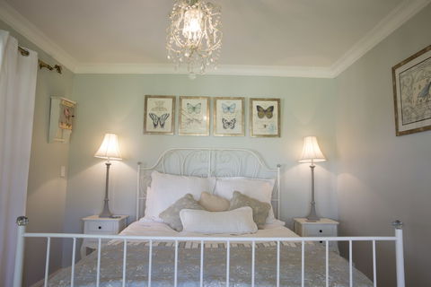 Azalea Cedar-Rose Villa - Accommodation NT 6