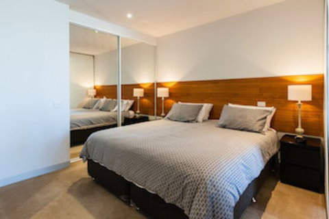 MILES, 1BDR Melbourne Apartment - Accommodation NT 0
