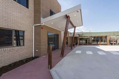 Club Maclean Motel - Accommodation NT 2