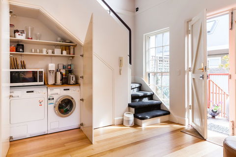 VERA, 1BDR South Melbourne Apartment - Accommodation NT 1