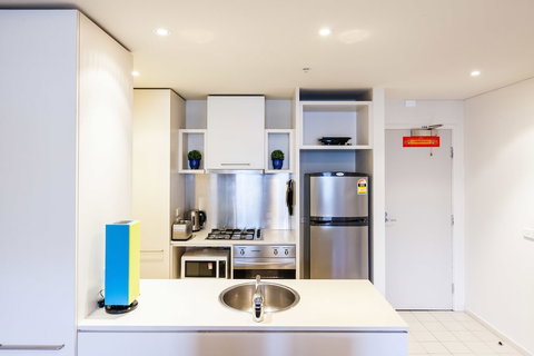 WESLEY, 2BDR Carlton Apartment - Accommodation NT 3