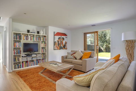 The White Beach House - Accommodation NT 7