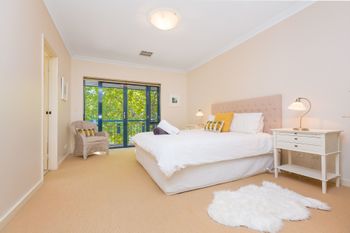 Luxurious Perth Townhouse - Accommodation NT 0