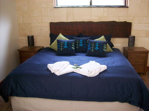 Silversprings Cottages - NT Tourism 3
