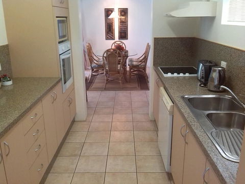 Palm Cove Penthouse Accommodation - Accommodation NT 5