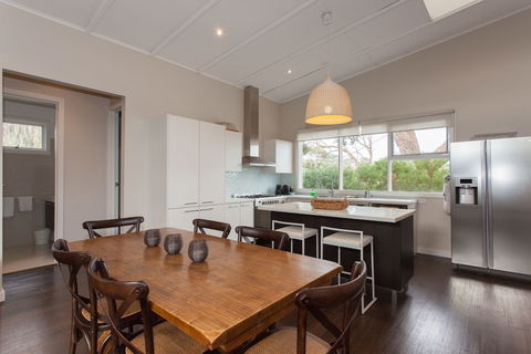 Madeleine Street - Accommodation NT 3