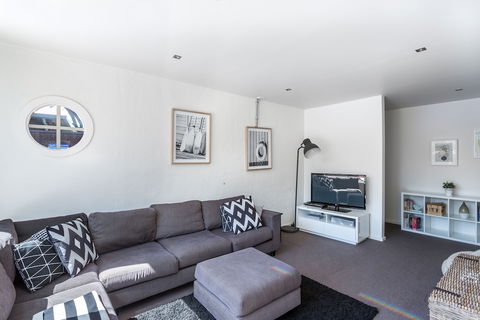 Front Beach House - Accommodation NT 3
