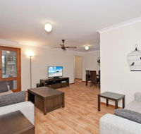 Skippers Rest 27 Government Road - Accommodation NT