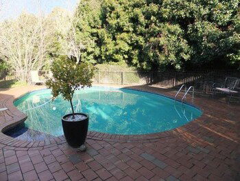 Apple Blossom Retreat - NT Tourism 1