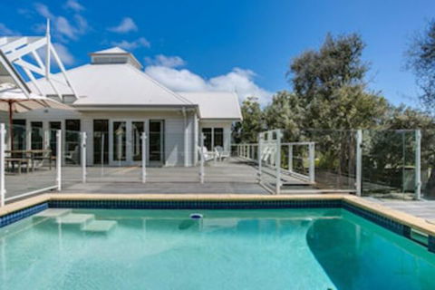 Perfect Blairgowrie Beach House - Accommodation NT 0