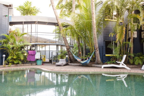 Mad Monkey Backpackers Village - Accommodation NT 0