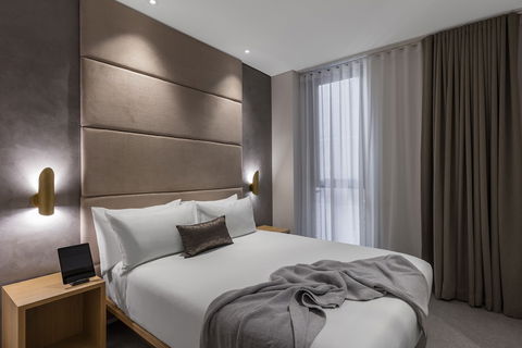 SKYE Suites Sydney - NT Tourism 4