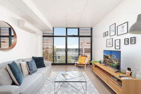 Newtown's Best Designer Apartment H395 - NT Tourism 0