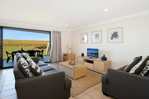 Sunrise Reef Unit 4 Lennox Head - Accommodation NT 2