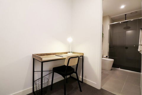 Queen Of Northcote Views Rejuvenate Stays - Accommodation NT 4