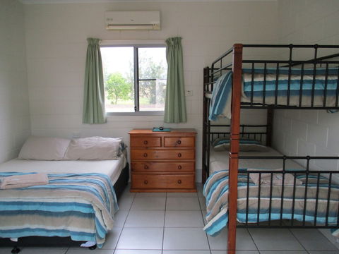 Ingham Tourist Park - Accommodation NT 2