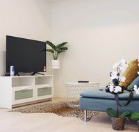 Stunning Home in South Brisbane - Accommodation NT