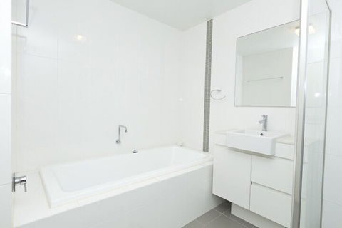 Waterline 304 - Accommodation NT 6