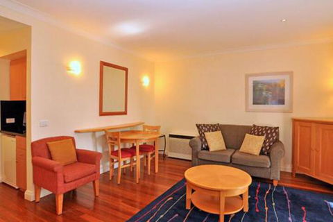 Villa Pinot Located Within Cypress Lakes - Accommodation NT 7