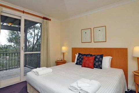 Villa Pinot Located Within Cypress Lakes - Accommodation NT 3