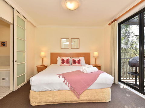 Villa Spa Executive 1br Champagne Resort Condo Located Within Cypress Lakes Resort (nothing Is More Central) - Accommodation NT 6