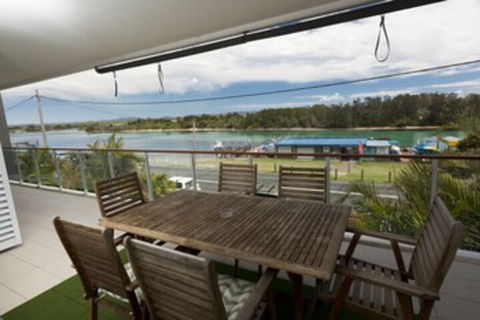 Waterline 202 - Accommodation NT 0
