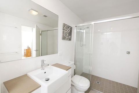 Waterline 202 - Accommodation NT 3