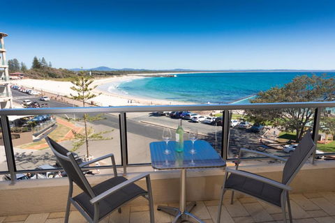 Beachpoint Unit 303 28 North Street - Accommodation NT 4