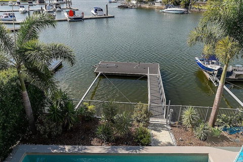 Waterfront Wonder - Accommodation NT 2