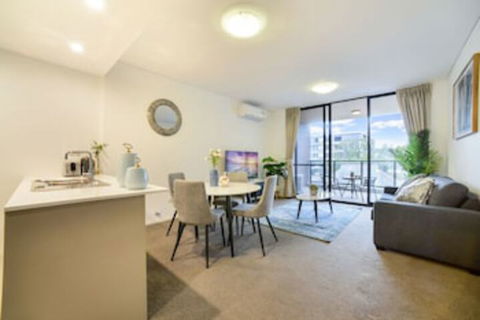 Charming & Spacious Living In A Serene Location - Accommodation NT 0