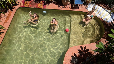Summer House Newtown - NT Tourism 4