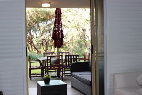 Oceanside - Accommodation NT 5