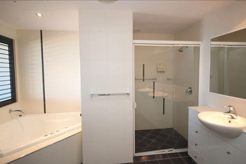 Deep Blue 12 - Accommodation NT 3