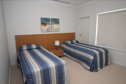Deep Blue 13 - Accommodation NT 6