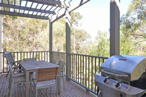 Villa Petit Verdot Located Within Cypress Lakes - Accommodation NT 0