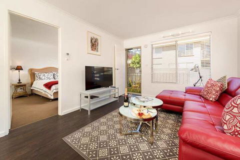 Understated Elegance Affordable Luxury - Accommodation NT 3