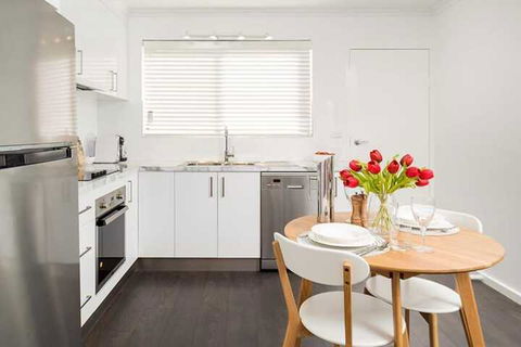 Understated Elegance Affordable Luxury - Accommodation NT 5