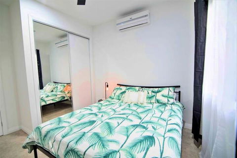 Isle Be Back Waterfront Luxury With Pool - Accommodation NT 5