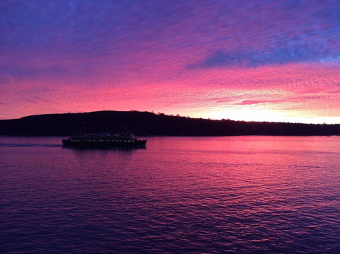 Waterfront On Manly Harbour - Accommodation NT 5