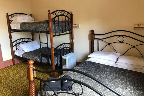 Royal Hotel - Accommodation NT 1