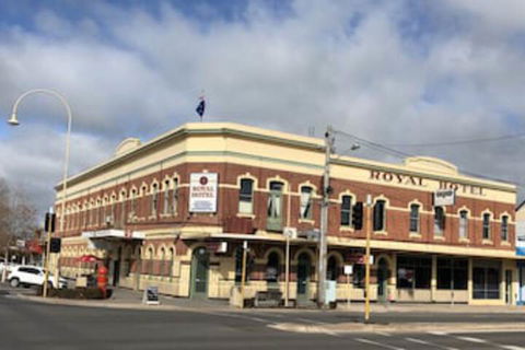 Royal Hotel - Accommodation NT 0