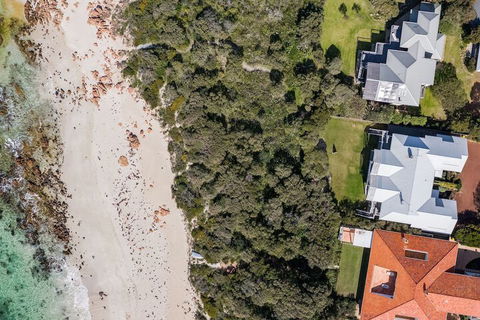 Beachfront House - Accommodation NT 4