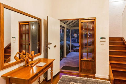 Beachfront House - Accommodation NT 3